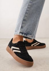 Czarne Sneakersy Retro Tenisówki z Naturalnego Zamszu ze Skórzaną Wkładką Beralene. Czarne obuwie sportowe damskie Renee, bez wzorów, z koronki, bez zapięcia. Za 189.99 zł.