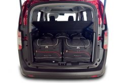 Torby Do Bagażnika Ford Tourneo Courier 2023+ 5Szt Kjust. Czarne torby podróżne damskie KJUST, bez wzorów, z kauczuku. Za 1,546.00 zł.