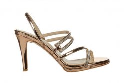 Sandały Bayla-187 587-1123 Rose 187043, Różowe złoto, Skóra ekologiczna - 37. Żółte sandały damskie Bayla, bez wzorów, z lakierowanej skóry, bez obcasa, bez zapięcia. W wyprzedaży za 116.10 zł.