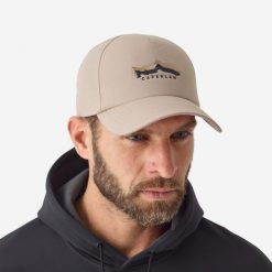 Czapka z daszkiem Caperlan FC 100. Brązowe czapki damskie CAPERLAN, bez wzorów, z bawełny, sportowe. Za 34.99 zł.