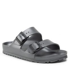 Klapki Birkenstock. Szare klapki damskie Birkenstock, bez wzorów, bez obcasa, bez zapięcia. Za 249.99 zł.