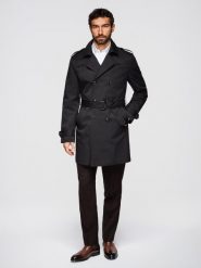 Dwurzędowy elegancki płaszcz męski trencz SLIM FIT z paskiem - czarny V2 - Rozmiar: L. Czarne płaszcze męskie Ombre Clothing, l, bez wzorów, z materiału, eleganckie, bez kołnierzyka, bez kaptura. Za 459.99 zł.