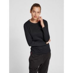 Koszulka fitness damska Hummel Red Heavy z długim rękawem. Czarne bluzki damskie Hummel, s, bez wzorów, sportowe, bez kołnierzyka, bez ramiączek. Za 122.00 zł.