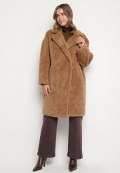 Brązowy Dwurzędowy Płaszcz Teddy o Fasonie Oversize Anerre. Brązowe płaszcze damskie Born2be, l, bez wzorów, z dzianiny, eleganckie, bez kołnierzyka, bez kaptura. Za 299.99 zł.