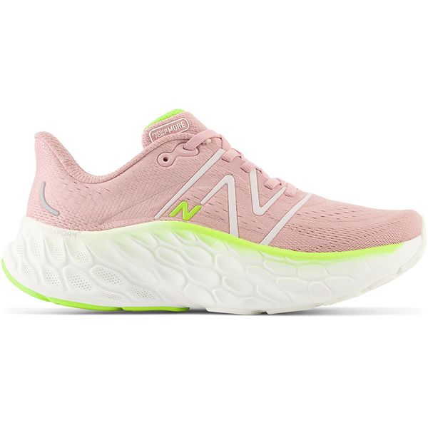 Buty damskie New Balance Fresh Foam More v4 WMORCI4 – różowe. Czerwone obuwie sportowe damskie New Balance, bez wzorów, z syntetyku, bez zapięcia, do biegania. Za 399.99 zł.