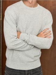 Bawełniany sweter z okrągłym kołnierzem - szary. Szare swetry męskie Sinsay, l, bez wzorów, z bawełny, bez kołnierzyka, bez ramiączek. Za 59.99 zł.