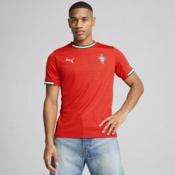 Koszulka piłkarska Puma Portugalia 2025. Bluzki damskie Puma, l, bez wzorów, z materiału, sportowe, bez kołnierzyka, bez ramiączek. Za 419.99 zł.