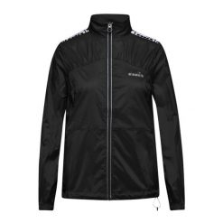 Kurtka damska DIADORA L. LIGHTWEIGHT WIND JACKET. Czarne kurtki sportowe damskie Diadora, l, bez wzorów, z poliamidu, bez ramiączek, bez kaptura, do biegania. Za 69.99 zł.