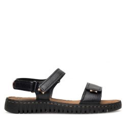 Sandały Go Soft. Czarne sandały damskie GO SOFT, bez wzorów, bez obcasa, na płaskiej podeszwie, bez zapięcia. Za 149.99 zł.