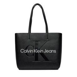 Torebka Calvin Klein Jeans. Czarne shopperki damskie Calvin Klein Jeans, bez wzorów, z jeansu, bez dodatków. Za 339.99 zł.
