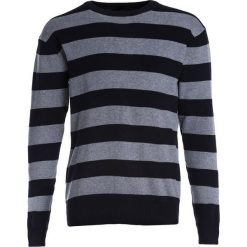 Granatowy Sweter Perugia. Niebieskie swetry męskie Born2be, na jesień, l, bez wzorów, bez kołnierzyka, bez ramiączek. Za 59.99 zł.