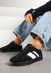 Czarne Sneakersy Typu Kultowe Tenisówki na Półtransparentnej Podeszwie Ulinera. Czarne trampki i tenisówki damskie Born2be, bez wzorów, z jeansu, bez zapięcia. Za 84.99 zł.