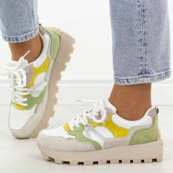 Białe skórzane półbuty damskie Filippo Dp7559/26. Białe półbuty damskie Filippo, na jesień, bez wzorów, z jeansu, eleganckie, bez obcasa, na platformie, bez zapięcia. Za 269.00 zł.