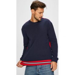 Review - Bluza. Zielone bluzy męskie Review, l, bez wzorów, z bawełny, bez ramiączek, bez kaptura. W wyprzedaży za 99.90 zł.