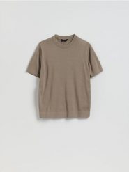 Sweter z krótkim rękawem - beżowy. Brązowe swetry męskie Reserved, l, bez wzorów, z bawełny, bez kołnierzyka, bez ramiączek. Za 99.99 zł.