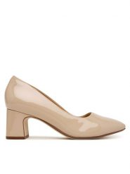 Clarks Czółenka Fernie Court 26183034 Beżowy jasny. Brązowe czółenka damskie Clarks, bez wzorów, z lakierowanej skóry, bez obcasa, bez zapięcia. Za 389.99 zł.