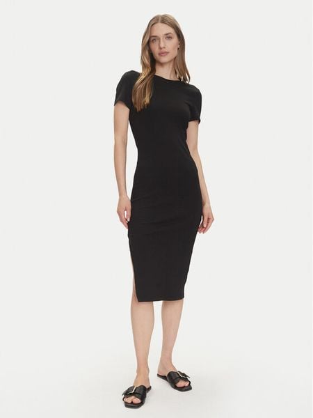 ONLY Sukienka codzienna Belfast 15348755 Czarny Slim Fit. Czarne sukienki damskie ONLY, na co dzień, m, bez wzorów, z bawełny, bez kołnierzyka, bez ramiączek, proste. Za 89.99 zł.