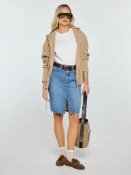 Spódnica damska jeansowa mini niebieska Zoe 462. Niebieskie spódnice damskie BIG STAR, na co dzień, bez wzorów, z denimu, klasyczne, mini, dopasowane. Za 199.99 zł.