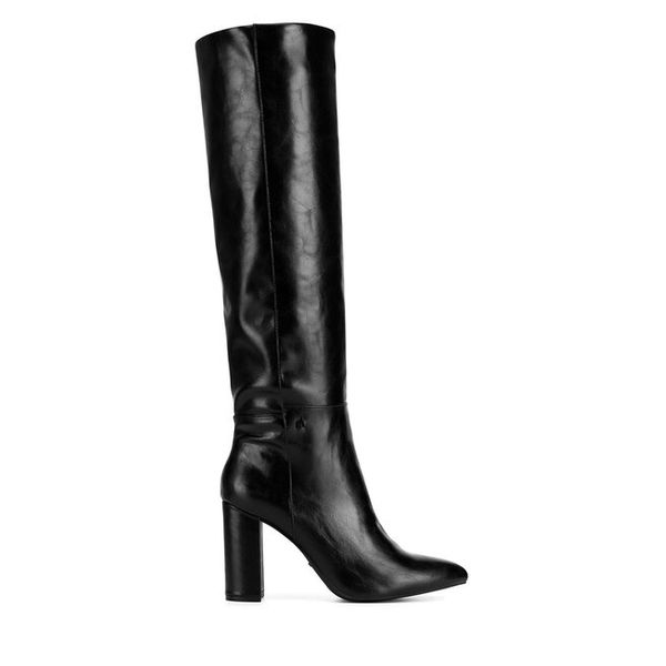 Kozaki MEXX. Czarne kozaki damskie Mexx, bez wzorów, bez obcasa, na słupku, bez zapięcia. Za 449.99 zł.