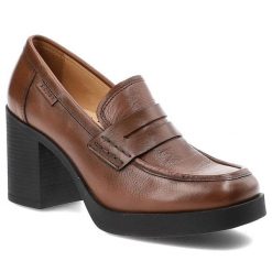 Brązowe Półbuty Nessi Gustowne Buty Na Obcasie. Brązowe półbuty damskie Nessi, bez wzorów, ze skóry, eleganckie, bez obcasa, na obcasie, bez zapięcia. Za 359.00 zł.