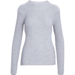 Szary Sweter Tolerate. Szare swetry nierozpinane damskie Born2be, uniwersalny, bez wzorów, bez kołnierzyka, bez ramiączek. Za 39.99 zł.