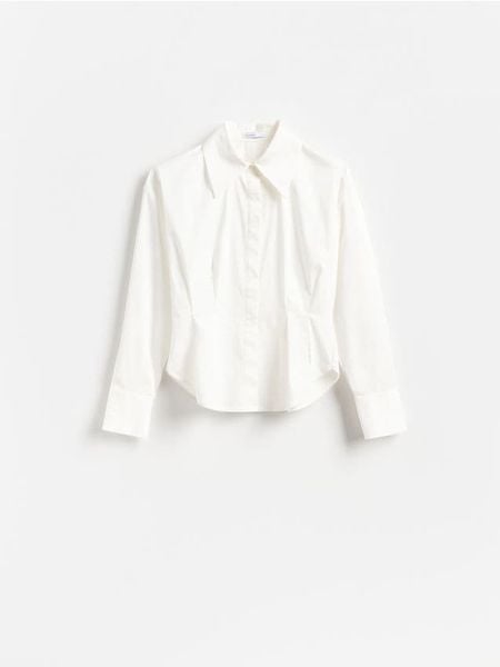 Koszula z bawełną - biały. Białe koszule damskie Reserved, l, bez wzorów, z bawełny, bez kołnierzyka, bez ramiączek. Za 119.99 zł.