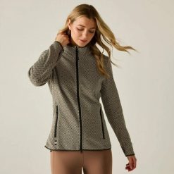Damska bluza polarowa Elzie z zamkiem błyskawicznym. Zielone bluzy damskie Regatta, bez wzorów, z dzianiny, bez ramiączek, bez kaptura. Za 299.99 zł.