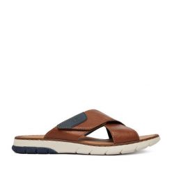 Klapki Rieker. Brązowe klapki męskie Rieker, bez wzorów, bez zapięcia. Za 299.99 zł.