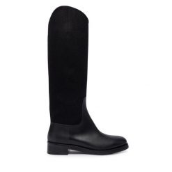 Oficerki Max Mara. Czarne kozaki damskie Max Mara, bez wzorów, bez obcasa, na płaskiej podeszwie, bez zapięcia. Za 4,149.00 zł.