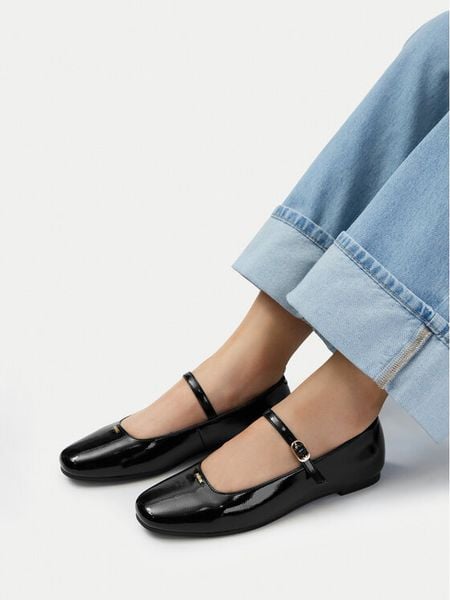 MEXX Baleriny EO-CZY12-01 Czarny. Czarne balerinki damskie Mexx, bez wzorów, ze skóry, bez obcasa, bez zapięcia. Za 249.99 zł.