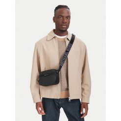 Saszetka MICHAEL Michael Kors. Czarne torby na ramię męskie MICHAEL Michael Kors, małe. Za 899.99 zł.