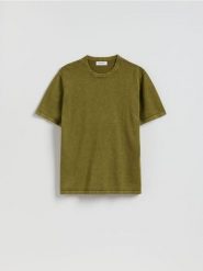 Bawełniany sweter z krótkim rękawem - oliwkowy. Zielone swetry męskie Reserved, l, bez wzorów, z bawełny, bez kołnierzyka, bez ramiączek. Za 99.99 zł.