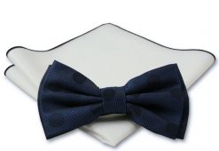 Stylowa mucha z poszetką - Chattier, Męska - Granat w Duże Grochy. Niebieskie krawaty i muchy Chattier, bez wzorów, eleganckie. Za 59.00 zł.