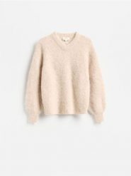 Sweter z dodatkiem alpaki - beżowy. Brązowe swetry nierozpinane damskie Reserved, l, bez wzorów, z dzianiny, bez kołnierzyka, bez ramiączek. Za 359.99 zł.