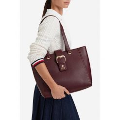 Torebka Beverly Hills Polo Club. Czerwone shopperki damskie Beverly Hills Polo Club, bez wzorów, bez dodatków. Za 229.99 zł.