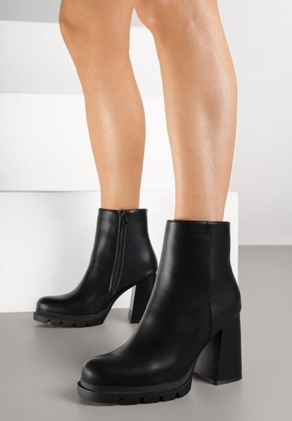 Czarne Botki na Stożkowym Obcasie i Tłoczonej Platformie Latalise. Czarne botki damskie Born2be, bez wzorów, z jeansu, eleganckie, bez obcasa, na obcasie, bez zapięcia. Za 149.99 zł.