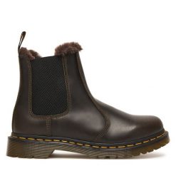 Sztyblety Dr. Martens. Czarne botki damskie Dr. Martens, bez wzorów, bez obcasa, na płaskiej podeszwie, bez zapięcia. Za 739.99 zł.