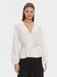 Guess Bluzka Juley W4RH68 WEFC2 Biały Regular Fit. Białe bluzki damskie Guess, xs, z aplikacjami, z syntetyku, bez kołnierzyka, bez ramiączek. Za 429.99 zł.