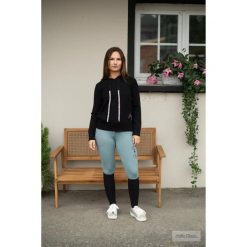 Sweter damski Ju & Pa Mandy. Szare swetry nierozpinane damskie JU ET PA, bez wzorów, z materiału, eleganckie, bez kołnierzyka, bez ramiączek. Za 343.00 zł.