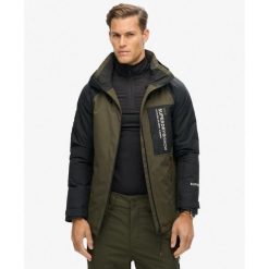 Kurtka narciarska Freestyle Core. Zielone kurtki sportowe męskie Superdry, l, bez wzorów, bez kaptura, narciarskie. W wyprzedaży za 763.15 zł.