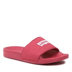 Klapki Levi's®. Czerwone klapki damskie bez wzorów, bez obcasa, bez zapięcia. Za 149.99 zł.