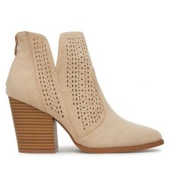 Botki DeeZee. Brązowe botki damskie DeeZee, bez wzorów, bez obcasa, na słupku, bez zapięcia. Za 149.99 zł.