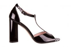 Sandały Bayla-097 08 Czarno - Białe Sandały, Skóra naturalna lakierowana - 36. Czarne sandały damskie Bayla, bez wzorów, z lakierowanej skóry, bez obcasa, na obcasie, bez zapięcia. W wyprzedaży za 89.10 zł.