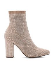 Nine West Botki KAS BYCCC03 Beżowy. Brązowe botki damskie Nine West, bez wzorów, z materiału, bez obcasa, na słupku, bez zapięcia. Za 299.99 zł.