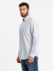 Elegancka męska koszula oxford z haftem – błękitna V1 OM-SHOS-0172 - XXL. Niebieskie koszule męskie Ombre Clothing, l, z aplikacjami, z bawełny, biznesowe, bez kołnierzyka, bez ramiączek. W wyprzedaży za 109.99 zł.