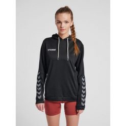 Bluza damska z kapturem Hummel hmlAUTHENTIC Poly. Białe bluzy damskie Hummel, s, bez wzorów, z dżerseju, klasyczne, bez ramiączek, z kapturem. Za 212.45 zł.