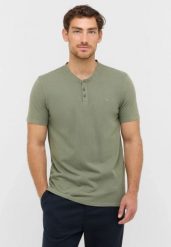 Męski T-Shirt Mustang Style Austin Agave Green 1016862 6473. Zielone t-shirty męskie Mustang, m, bez wzorów, bez kołnierzyka, bez ramiączek. Za 69.99 zł.