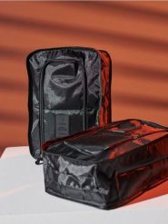 Organizer do walizki 2 pack - czarny. Czarne walizki damskie Sinsay, bez wzorów. Za 12.99 zł.