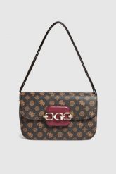 GUESS Brązowa torebka damska w logo z klamrą. Brązowe listonoszki damskie Guess, z aplikacjami, bez dodatków. W wyprzedaży za 399.99 zł.