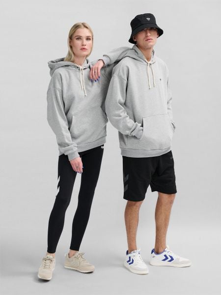 Bluza z kapturem Hummel Loose Bee. Szare bluzy damskie Hummel, na jesień, m, z aplikacjami, z bawełny, klasyczne, bez ramiączek, z kapturem. Za 280.85 zł.